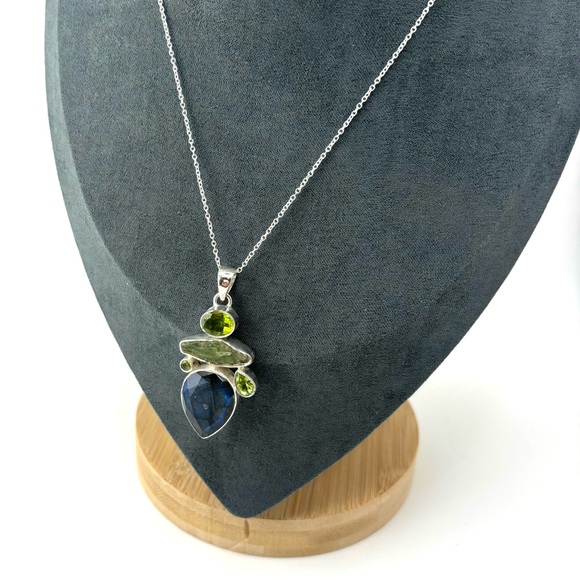 Labradorite and Multi Stone Pendant Necklace - Picture 5 of 6
